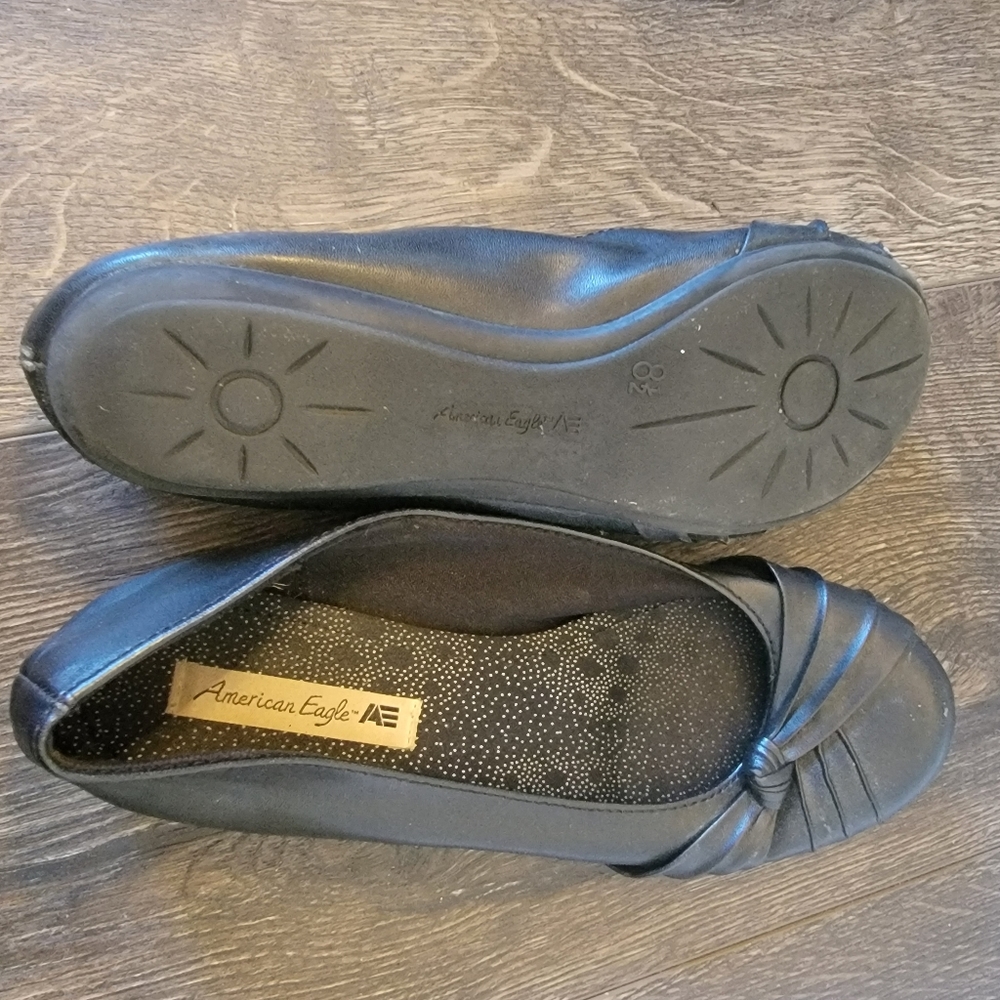 Black American Eagle flats